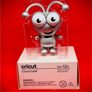 Silver Shimmer - Cricut Cutie - New in Box